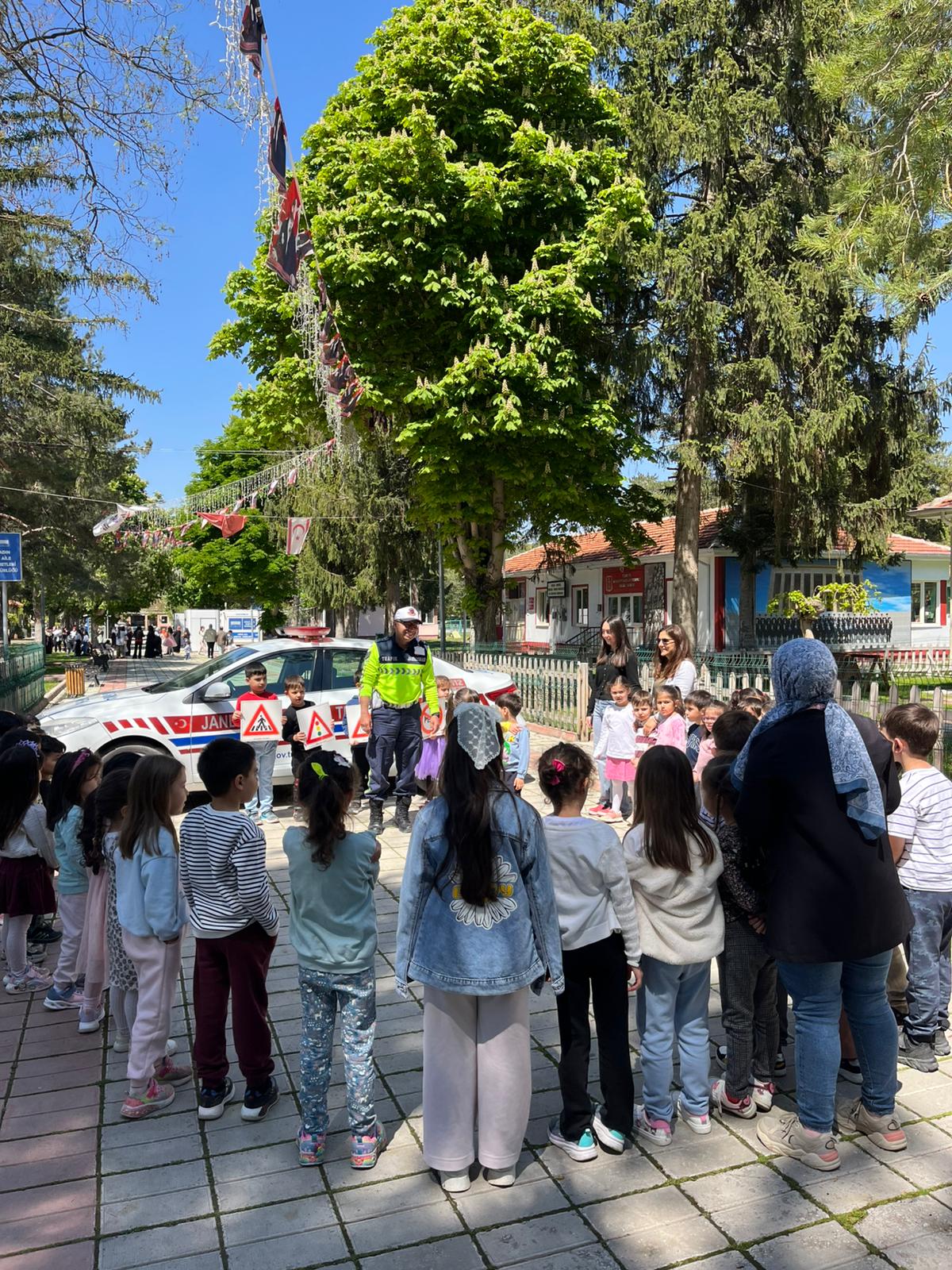 Trafik ve İlk Yardım Haftası kapsamında okulumuza ziyaret