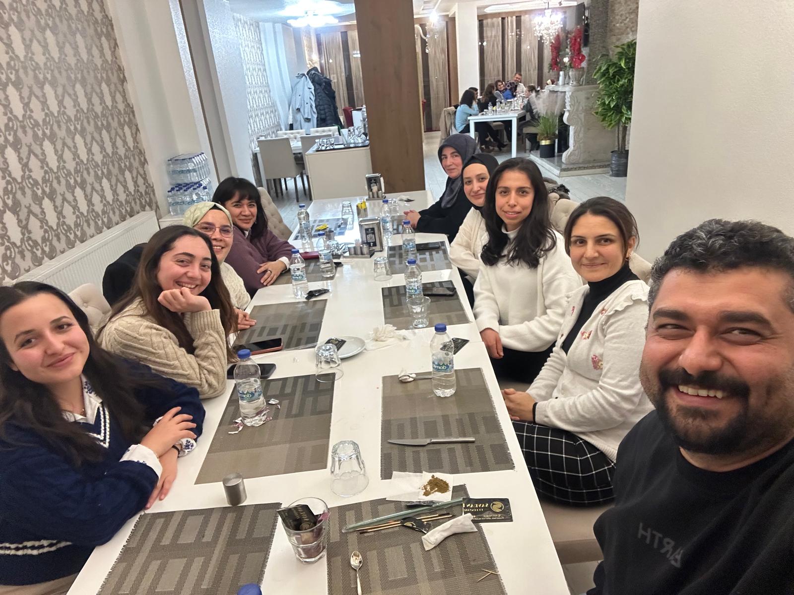 Öğretmenler Günümüz Kutlu Olsun